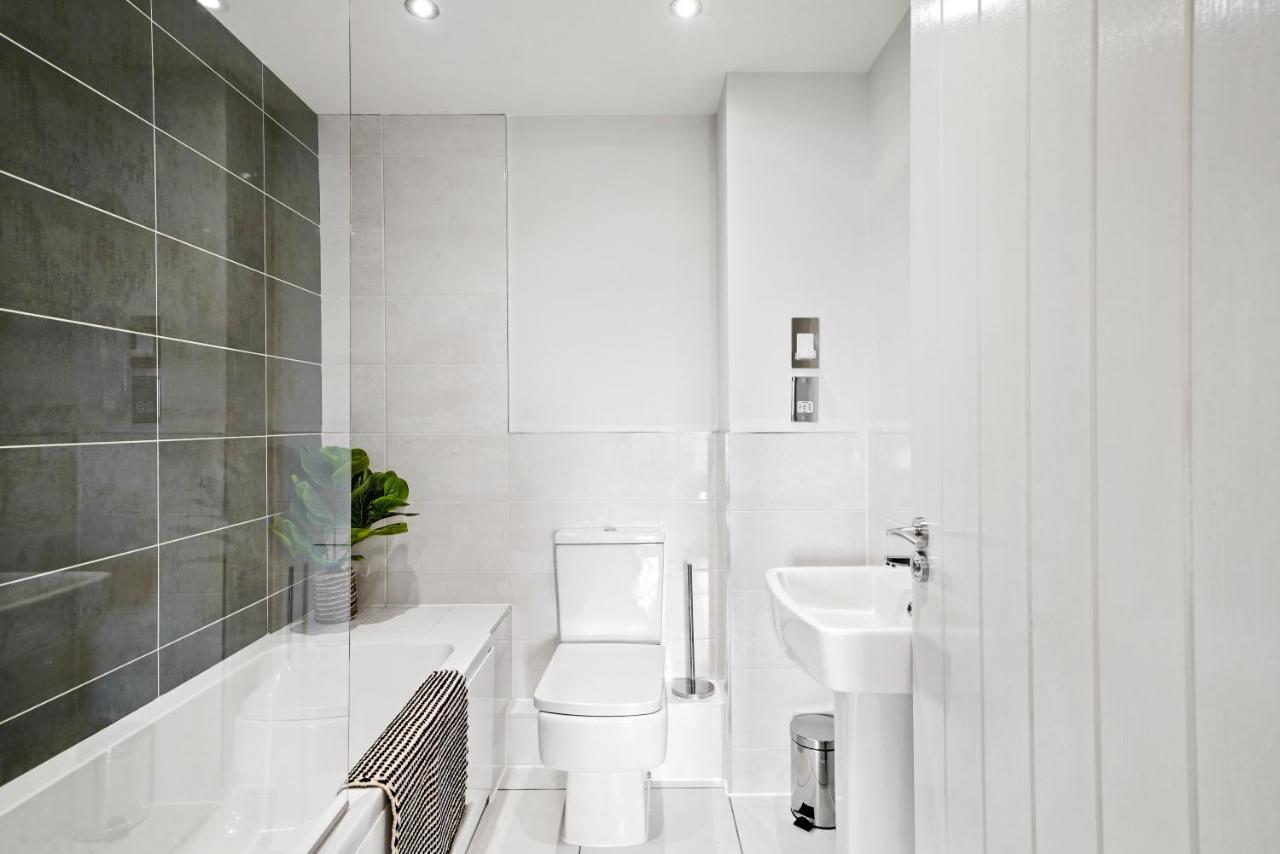 Stunning 2 Bedroom Apartment Leeds  Eksteriør bilde